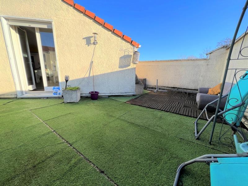 Appartement - 80 m² - 3 pièces