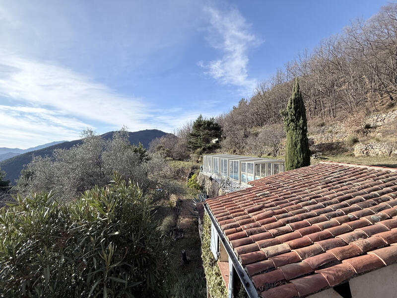 Propriété - 150 m² - 6 pièces