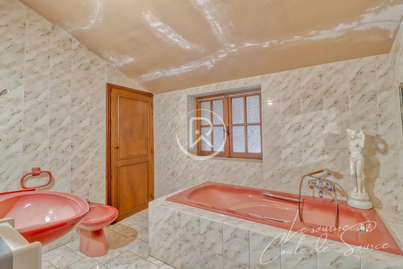 Maison - 140 m² - 5 pièces