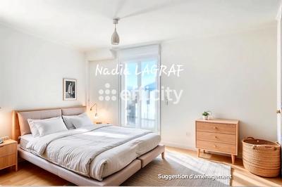 Appartement - 121 m² - 6 pièces