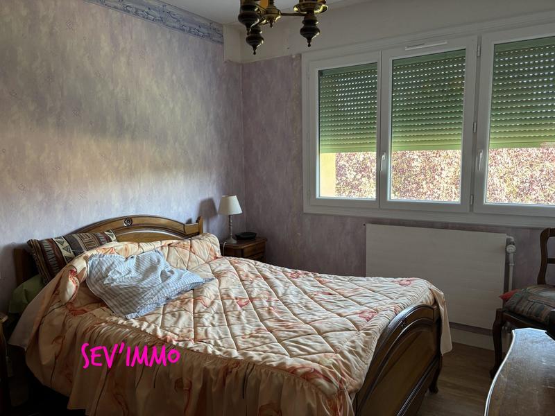 Maison - 205 m² - 5 pièces