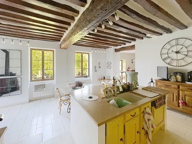 Corps de ferme - 271 m² - 8 pièces