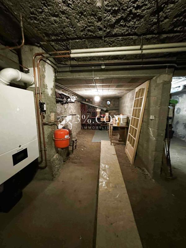 Maison - 190 m² - 8 pièces