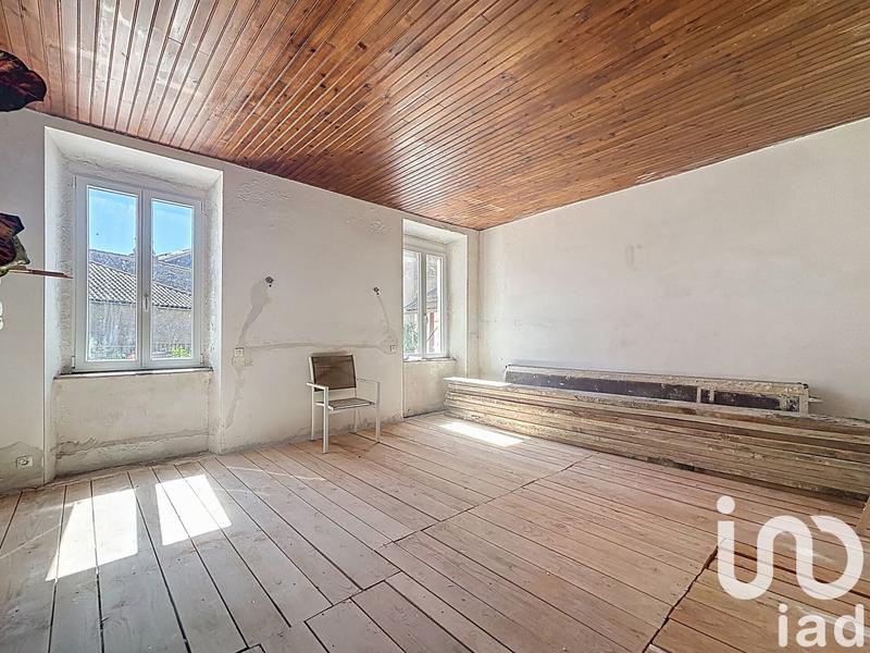 Maison de village - 775 m² - 15 pièces