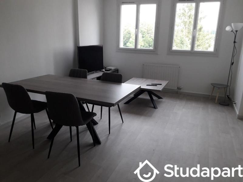 Chambre - 13 m² - 1 pièce