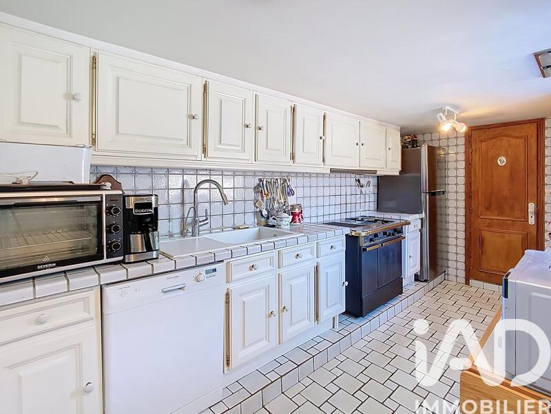 Maison - 157 m² - 8 pièces