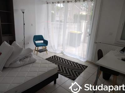 Chambre - 14 m² - 1 pièce