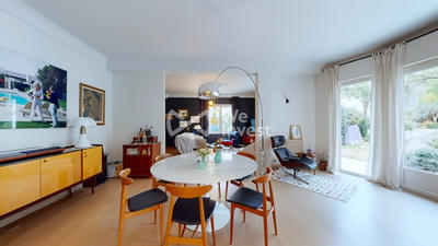 Villa - 220 m² - 7 pièces