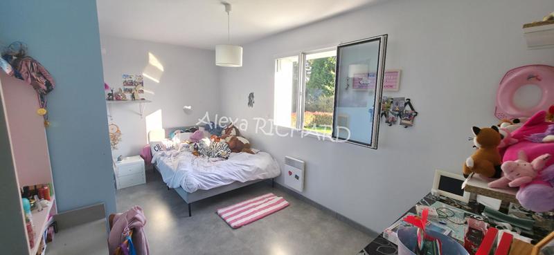 Maison - 170 m² - 9 pièces