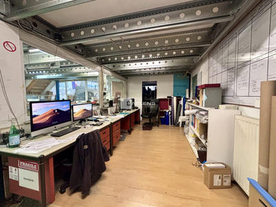 Entrepôt - 408 m²