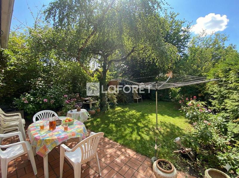 Maison - 90 m² - 4 pièces