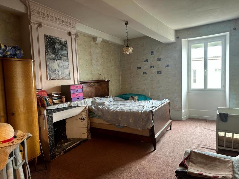 Maison - 370 m² - 11 pièces