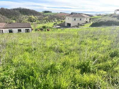 Terrain constructible - 1 393 m²
