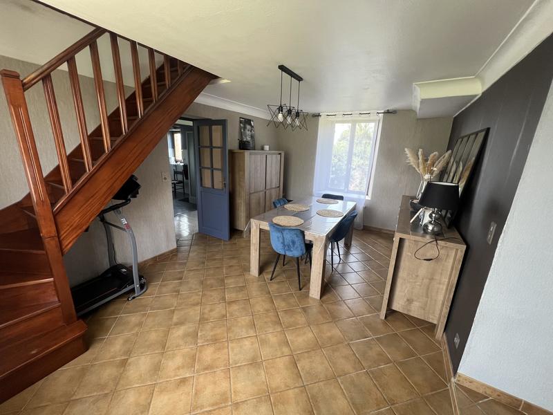 Maison - 140 m² - 5 pièces