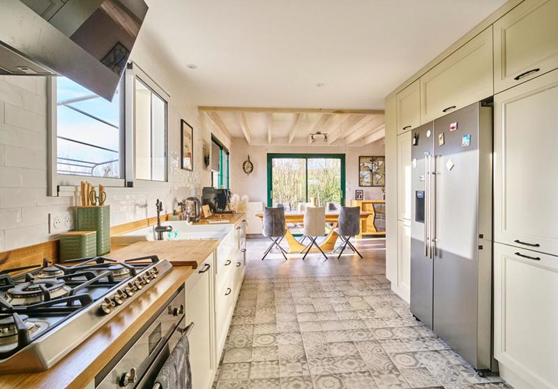 Maison - 137 m² - 7 pièces