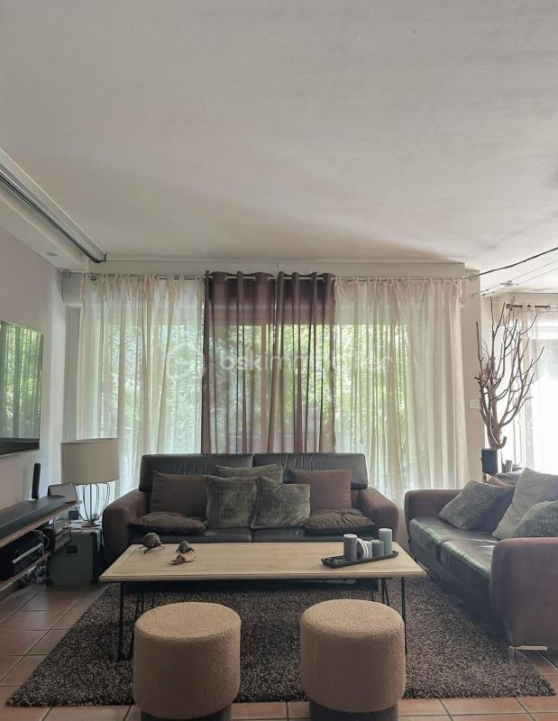 Maison - 137 m² - 6 pièces