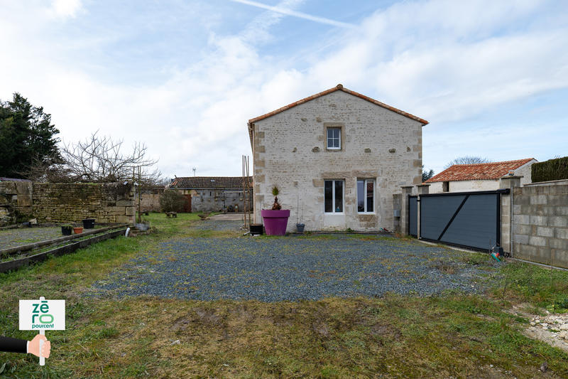 Maison - 218 m² - 6 pièces