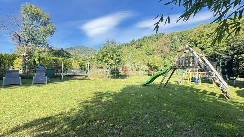 Maison - 186 m² - 5 pièces