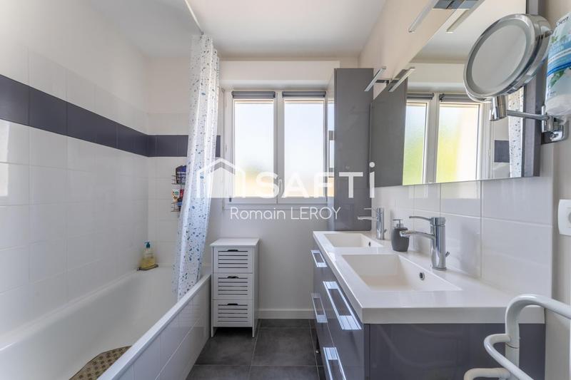 Maison - 86 m² - 5 pièces