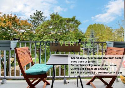 Appartement - 132 m² - 8 pièces