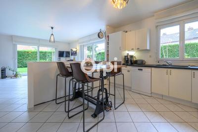 Maison - 125 m² - 4 pièces