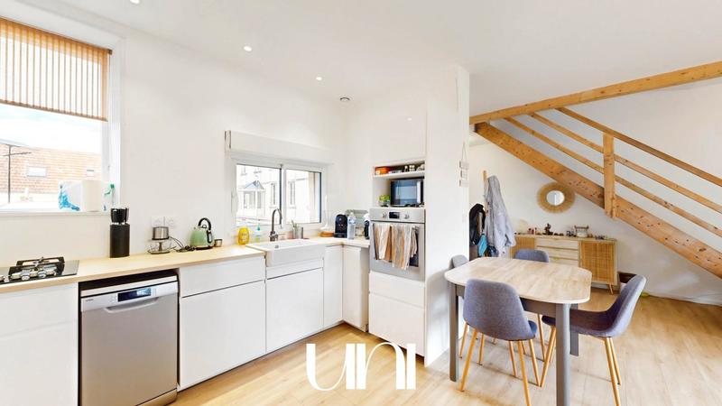 Maison - 100 m² - 4 pièces