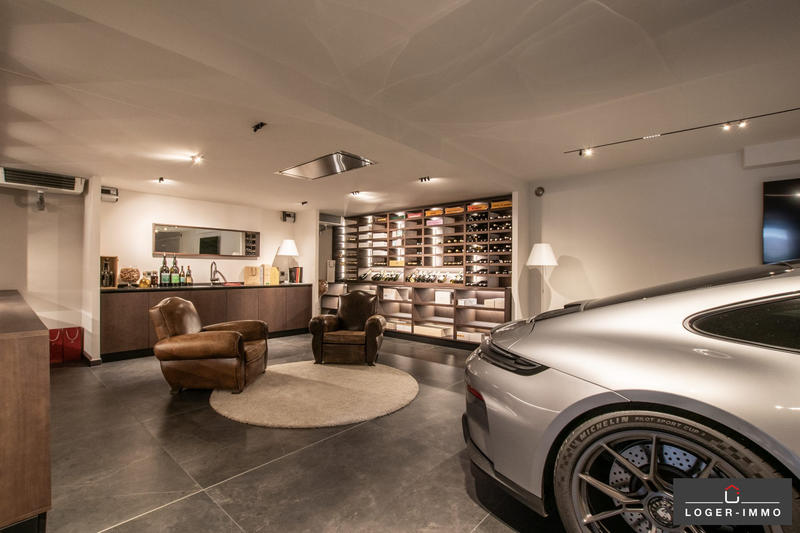 Villa - 318 m² - 7 pièces