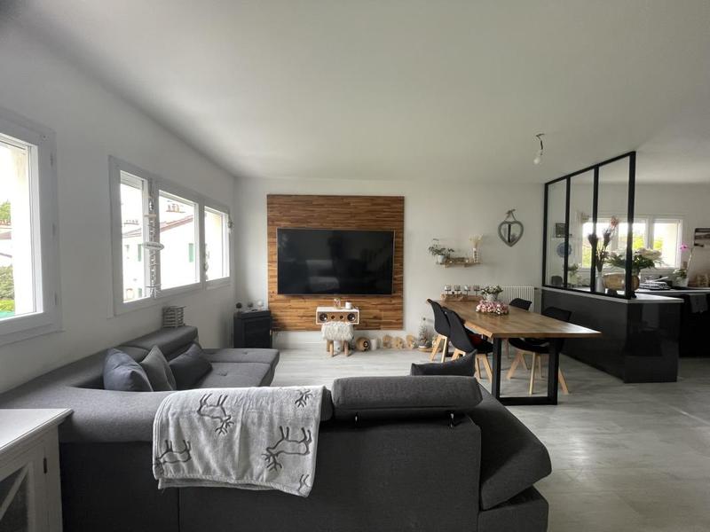 Maison - 92 m² - 4 pièces