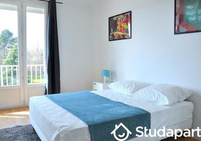 Chambre - 13 m² - 1 pièce