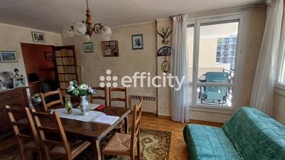 Appartement - 82 m² - 4 pièces