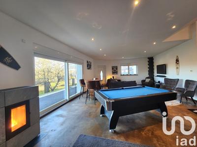 Maison - 303 m² - 8 pièces