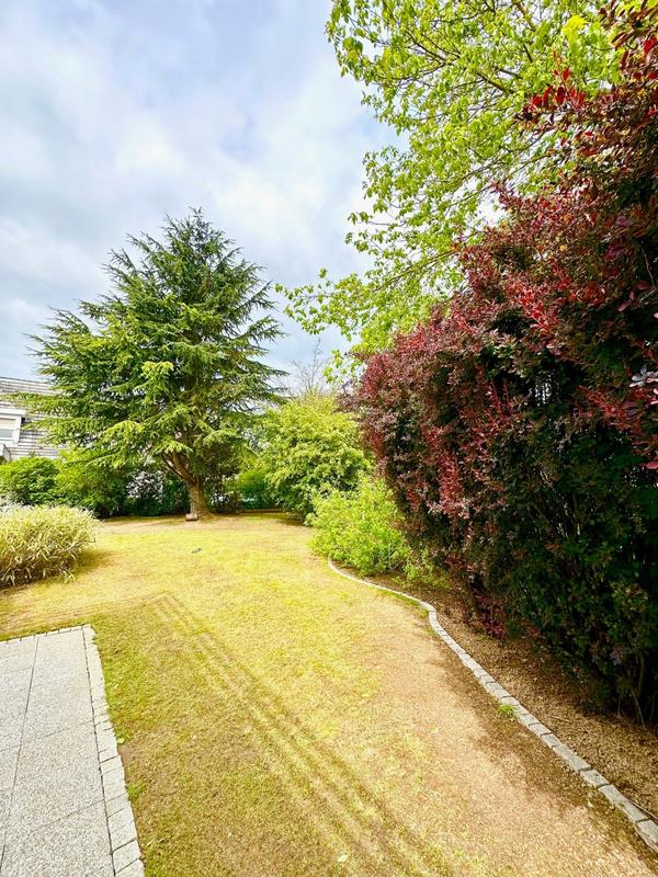 Maison - 187 m² - 7 pièces