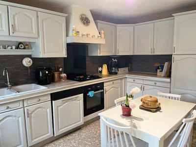 Maison - 85 m² - 4 pièces