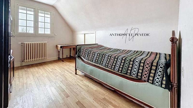 Maison - 110 m² - 8 pièces