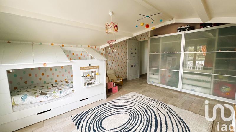 Maison - 215 m² - 6 pièces