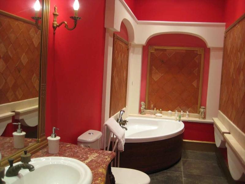 Château - 1 043 m² - 7 pièces