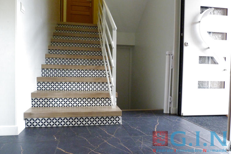 Maison - 163 m² - 7 pièces