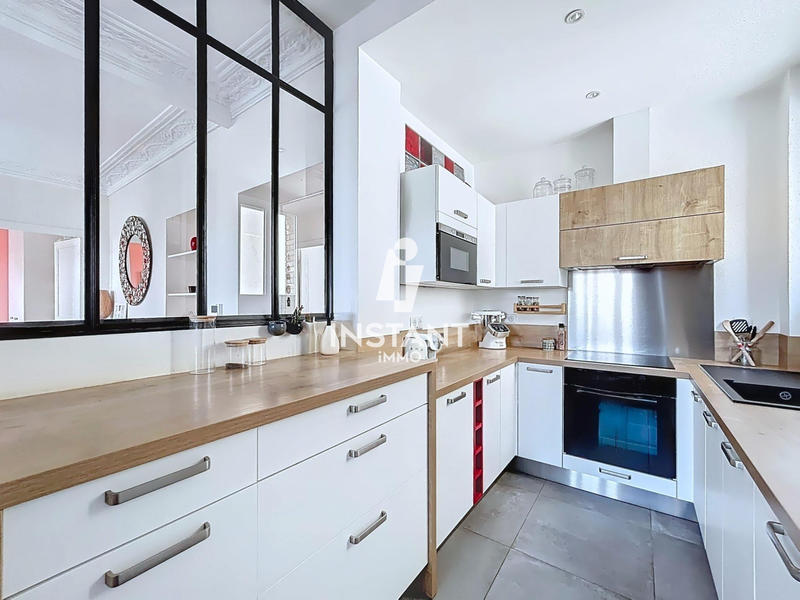 Appartement - 85 m² - 4 pièces