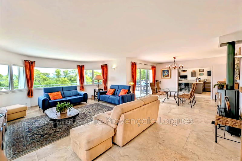 Maison - 190 m² - 6 pièces