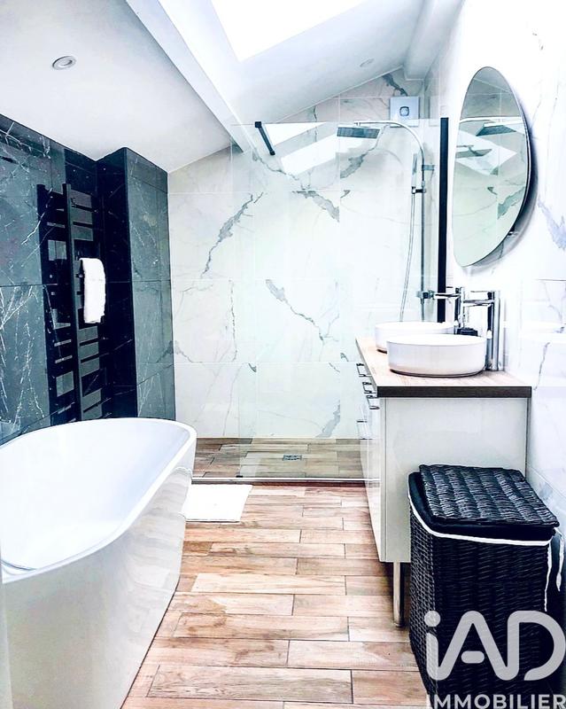 Maison - 145 m² - 4 pièces