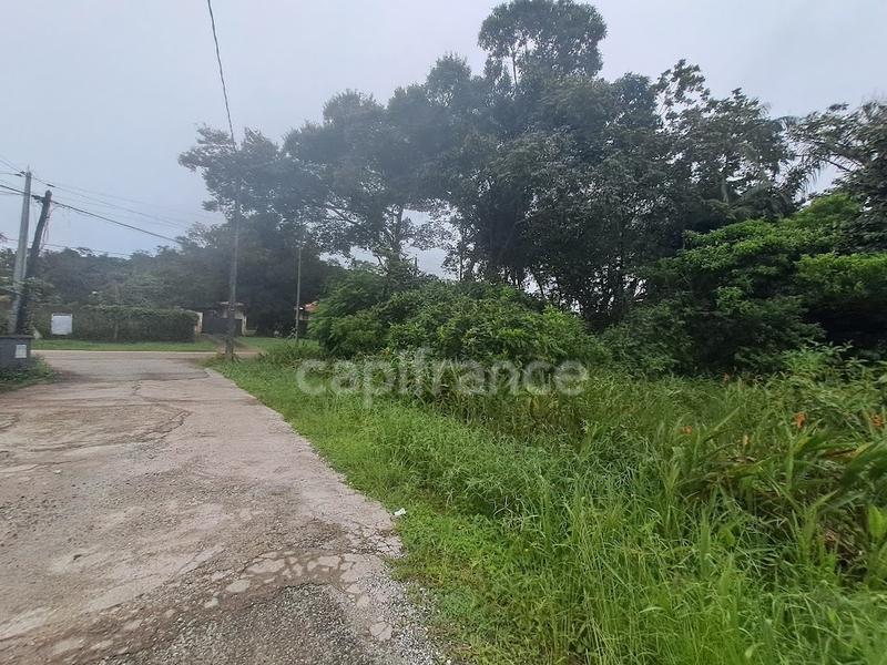 Terrain constructible - 3 444 m²