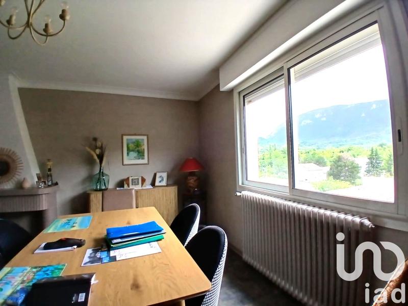 Maison - 93 m² - 5 pièces