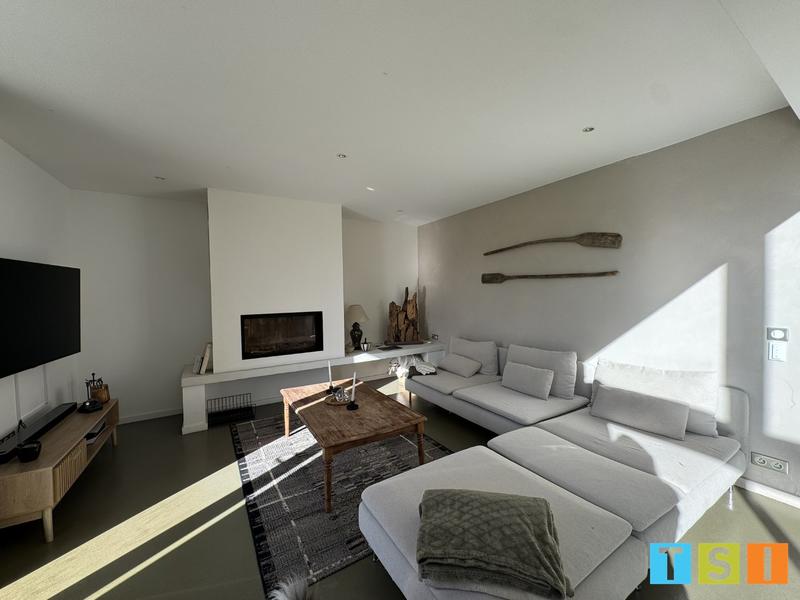 Maison - 183 m² - 6 pièces