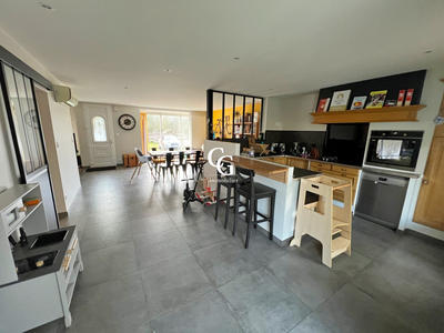 Maison - 155 m² - 6 pièces