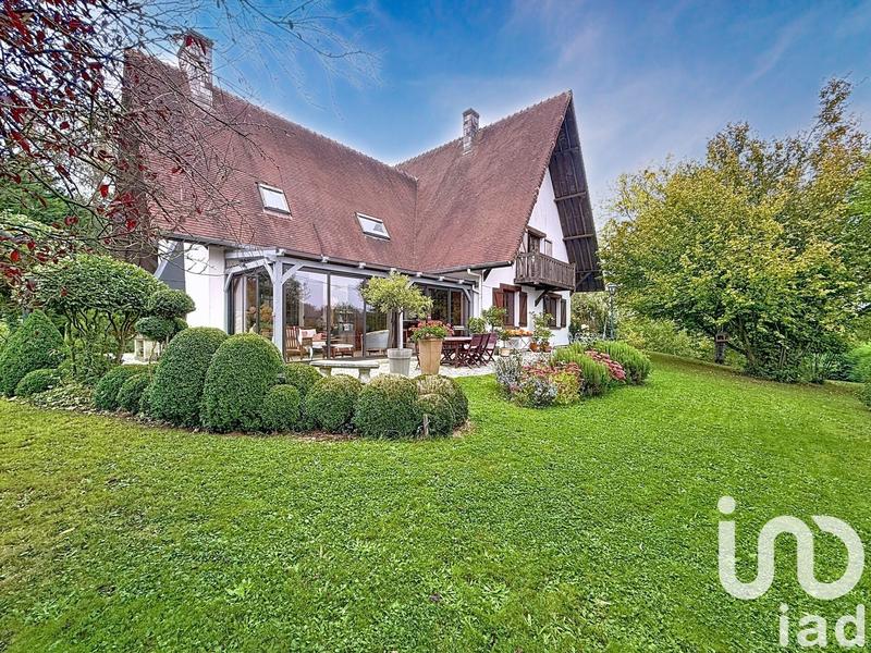 Maison - 250 m² - 9 pièces