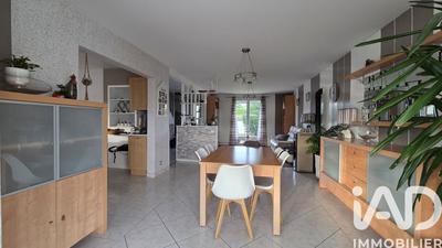 Maison - 128 m² - 6 pièces