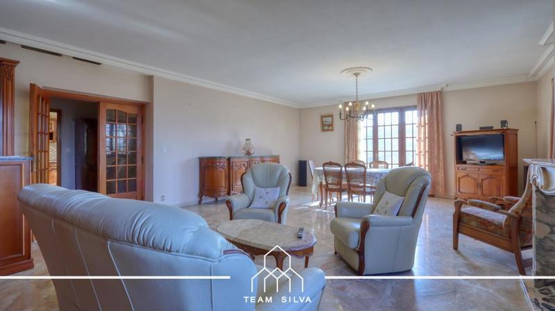 Maison - 140 m² - 5 pièces