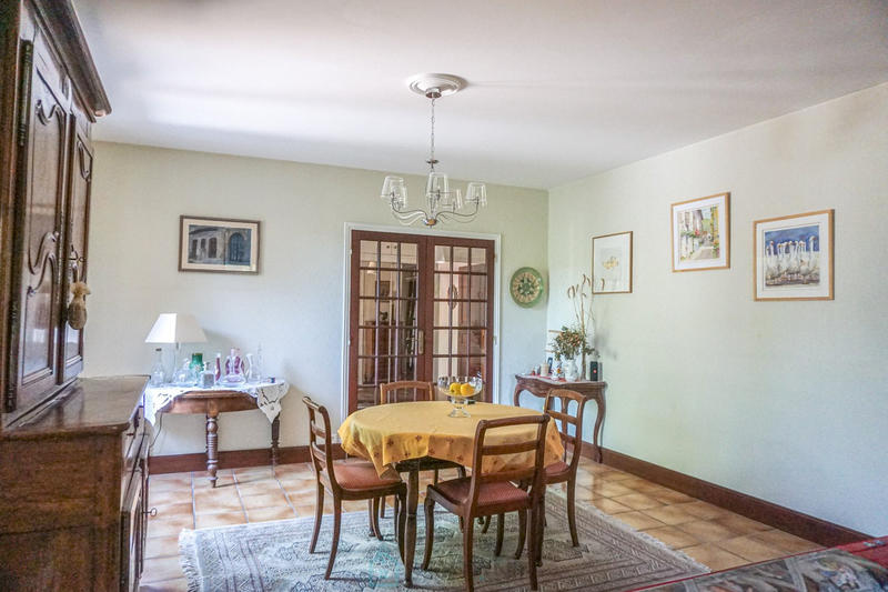 Maison - 192 m² - 5 pièces