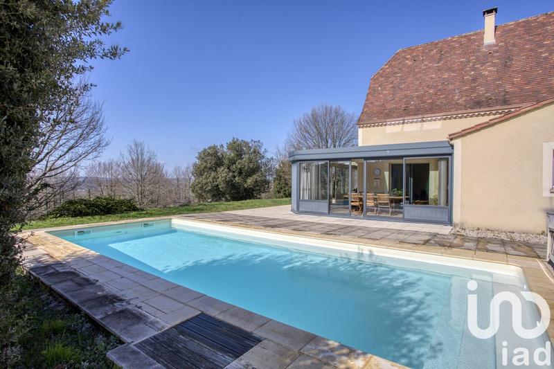 Maison - 185 m² - 6 pièces
