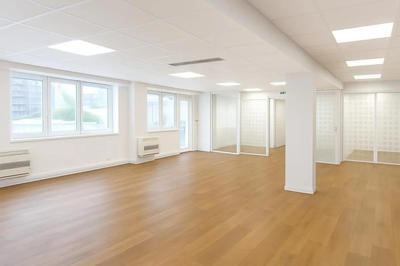 Bureau - 1 780 m²